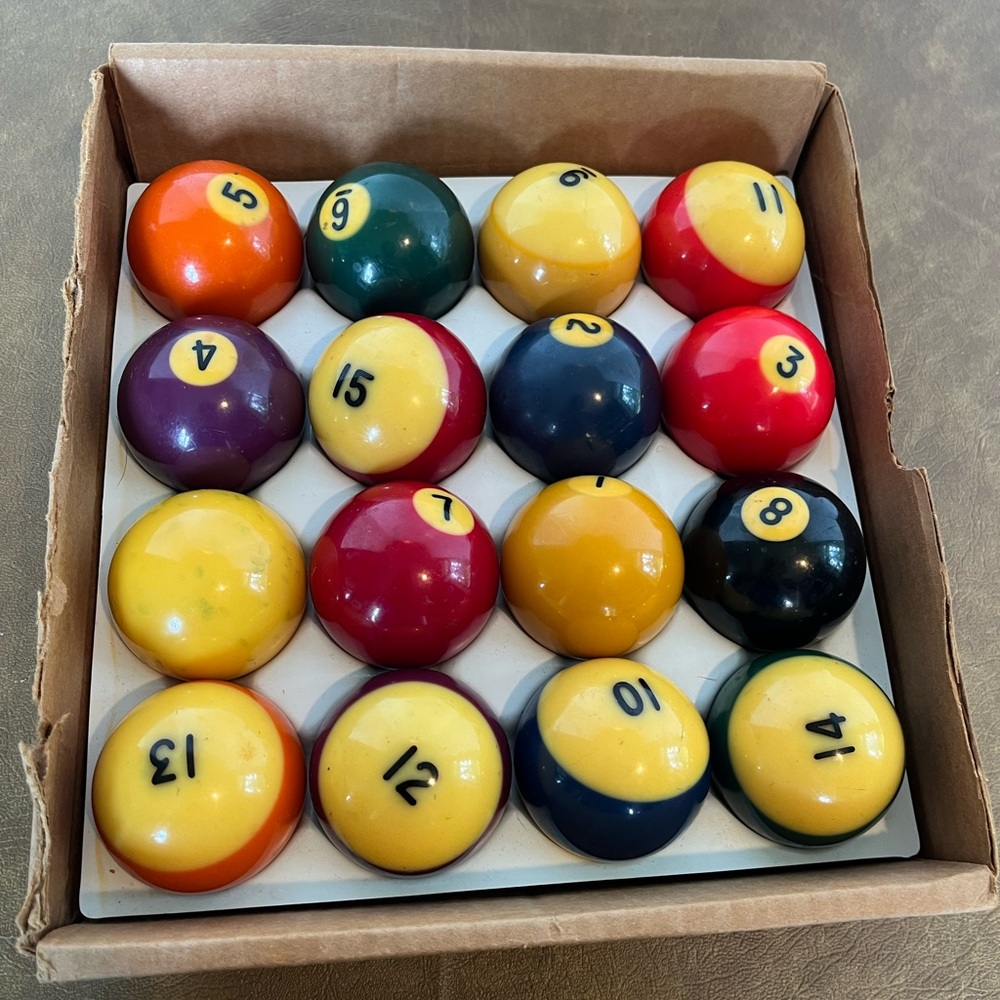 Vintage Sport Craft Billiard Balls Set